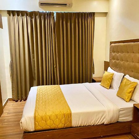 Hotel Palms Residency, Chembur Bombay Exterior foto