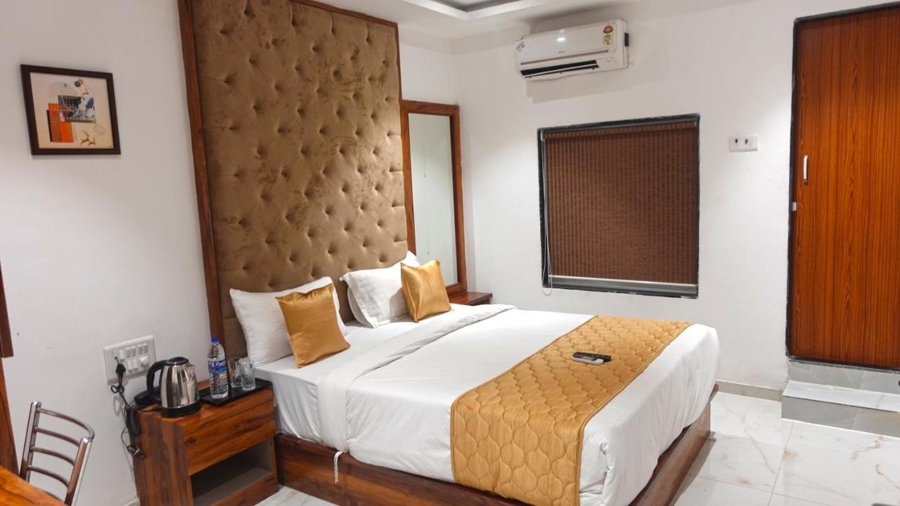 Hotel Palms Residency, Chembur Bombay Exterior foto
