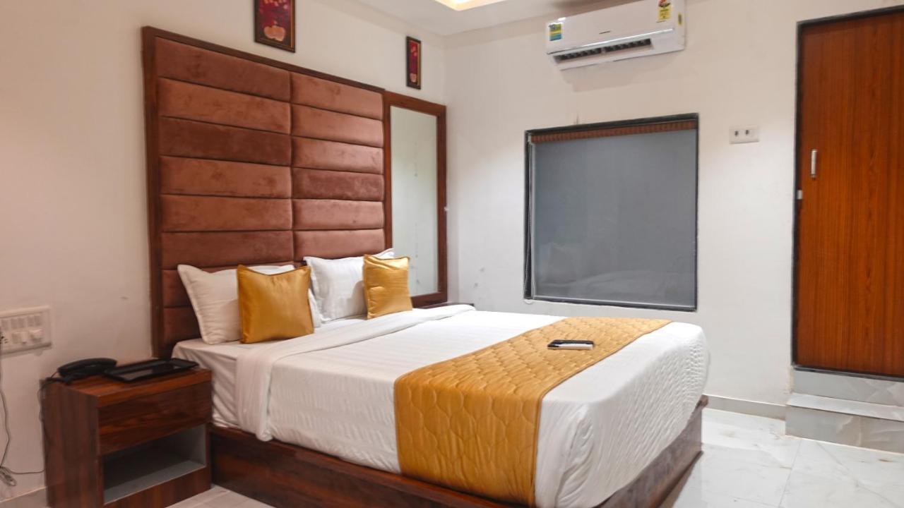Hotel Palms Residency, Chembur Bombay Exterior foto