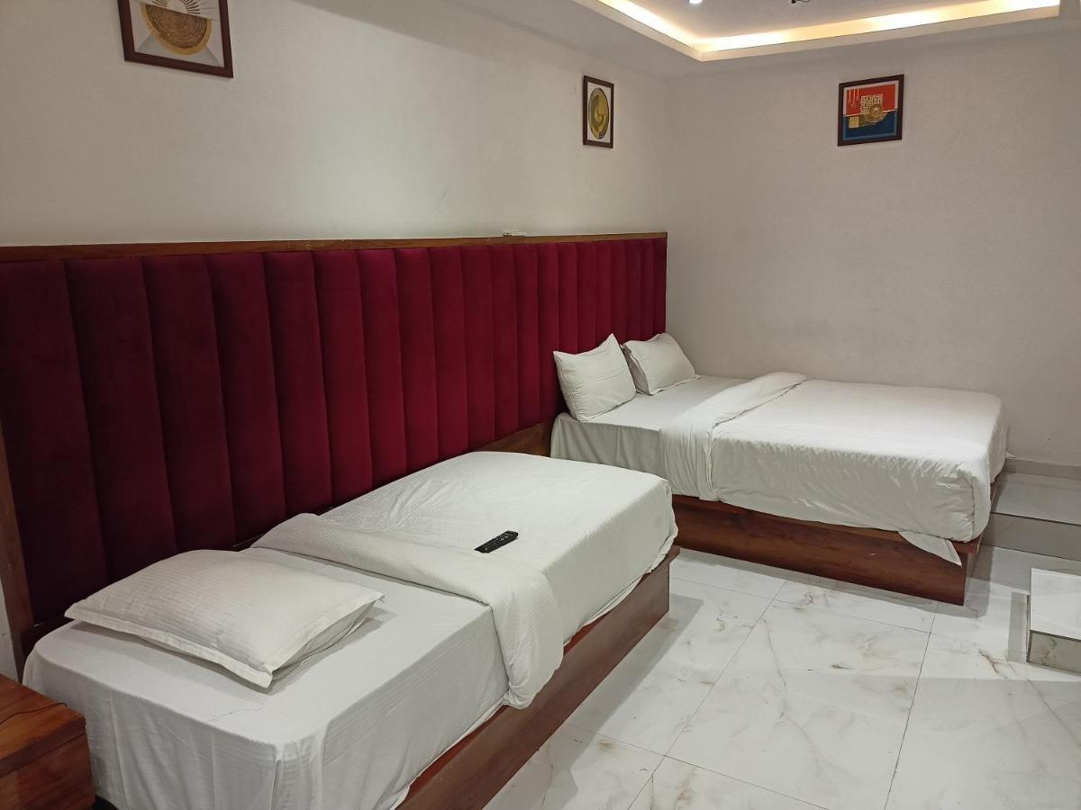 Hotel Palms Residency, Chembur Bombay Exterior foto