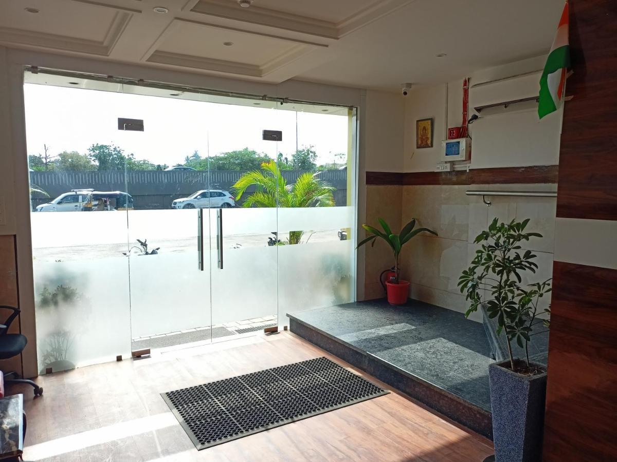 Hotel Palms Residency, Chembur Bombay Exterior foto